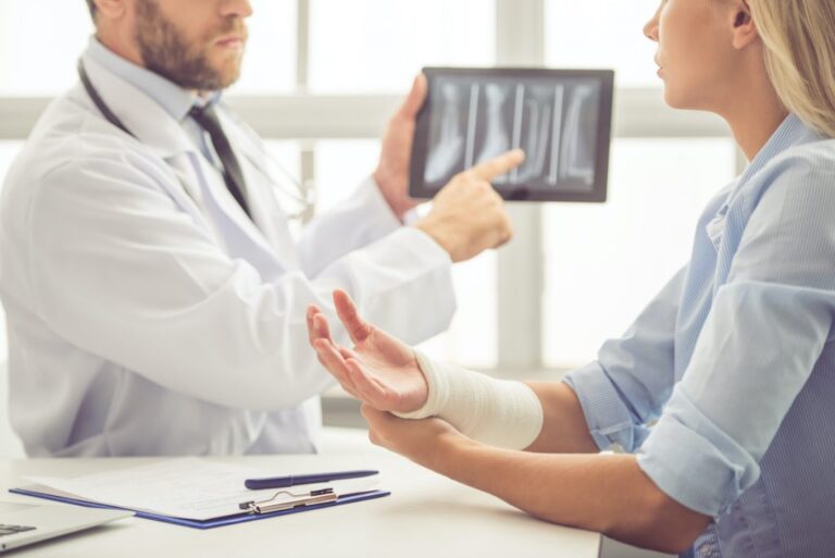 هزینه ویزیت ارتوپد